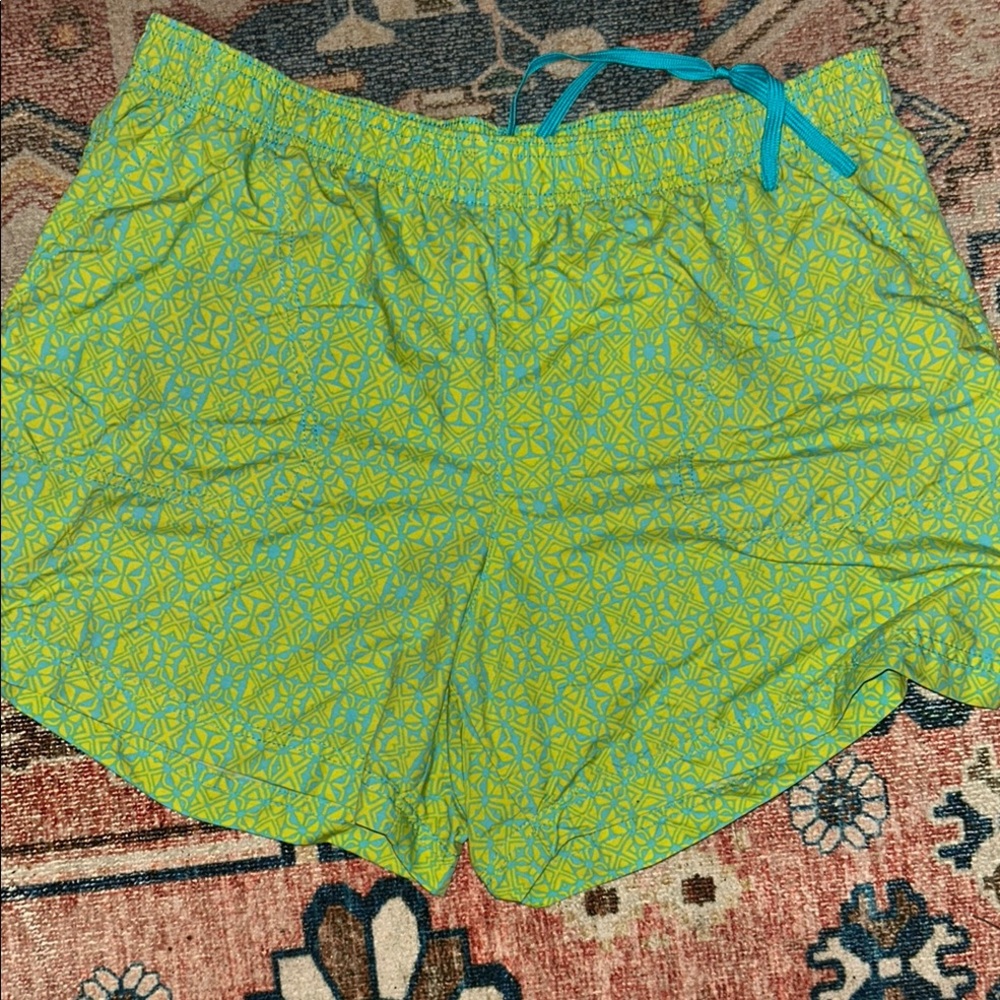 Columbia Yellow and Blue Athletic Shorts Lightweight Comfort